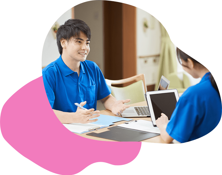 働くスタッフの様子